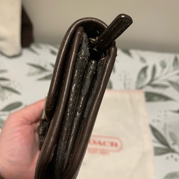 Vintage Coach Soho Brown Leather Wallet - Picture 3 of 12